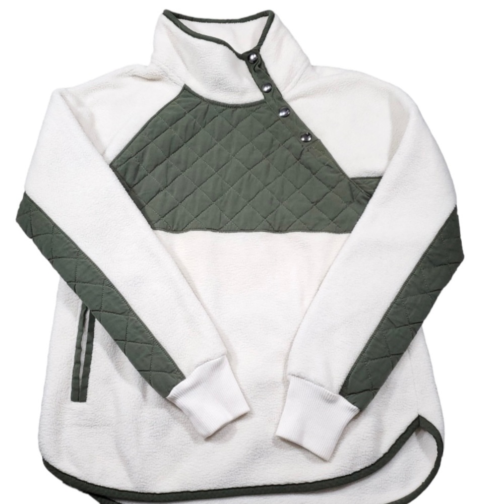 Abercrombie & Fitch Quilted Asymmetric Snap Up Fleece - Picture 2 of 2